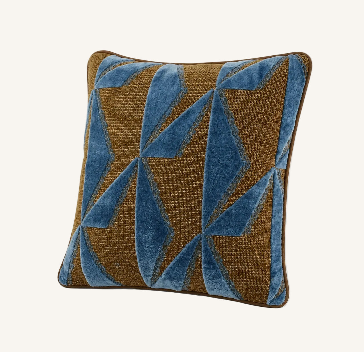CUSHION No.17