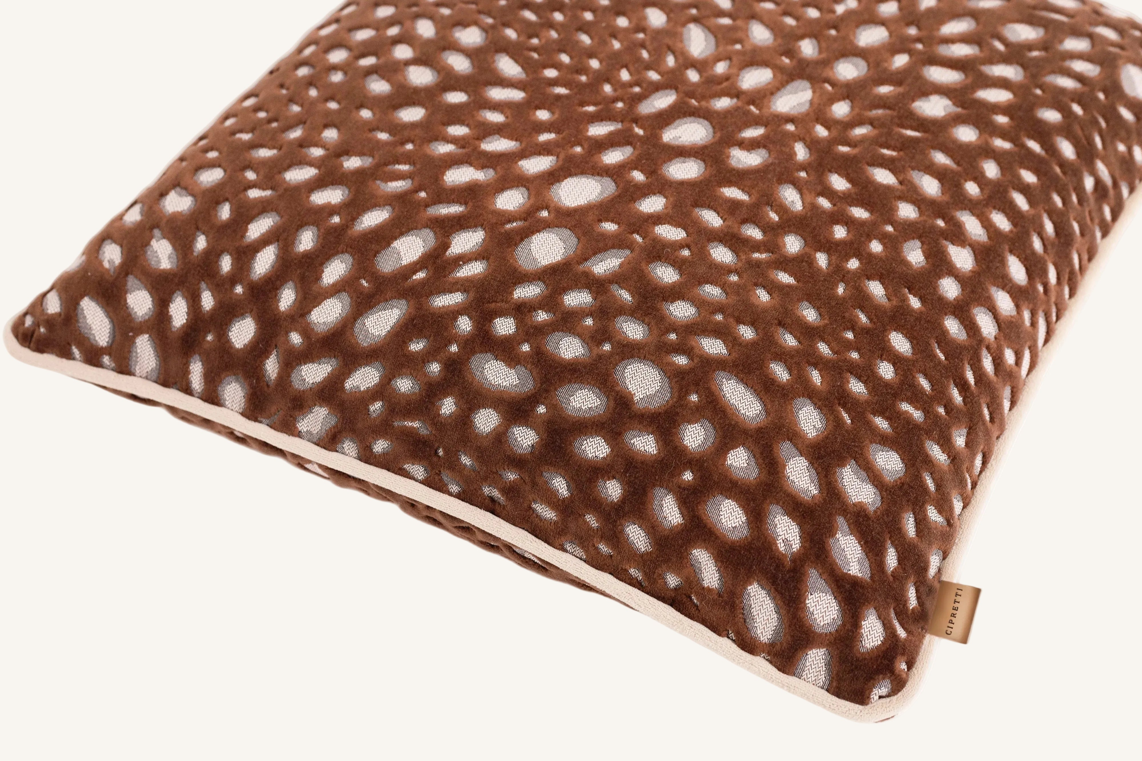 CUSHION No.11