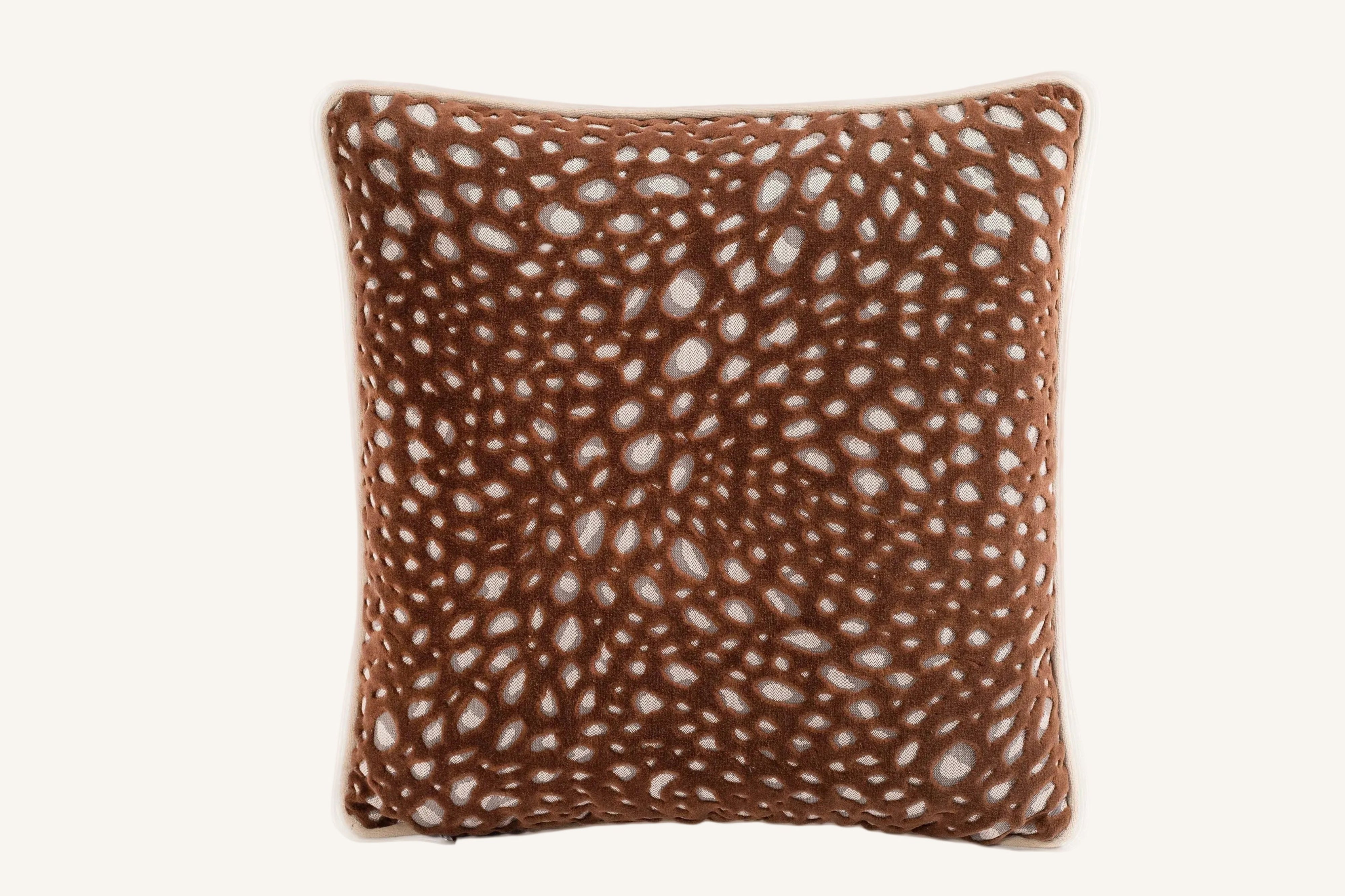 CUSHION No.02