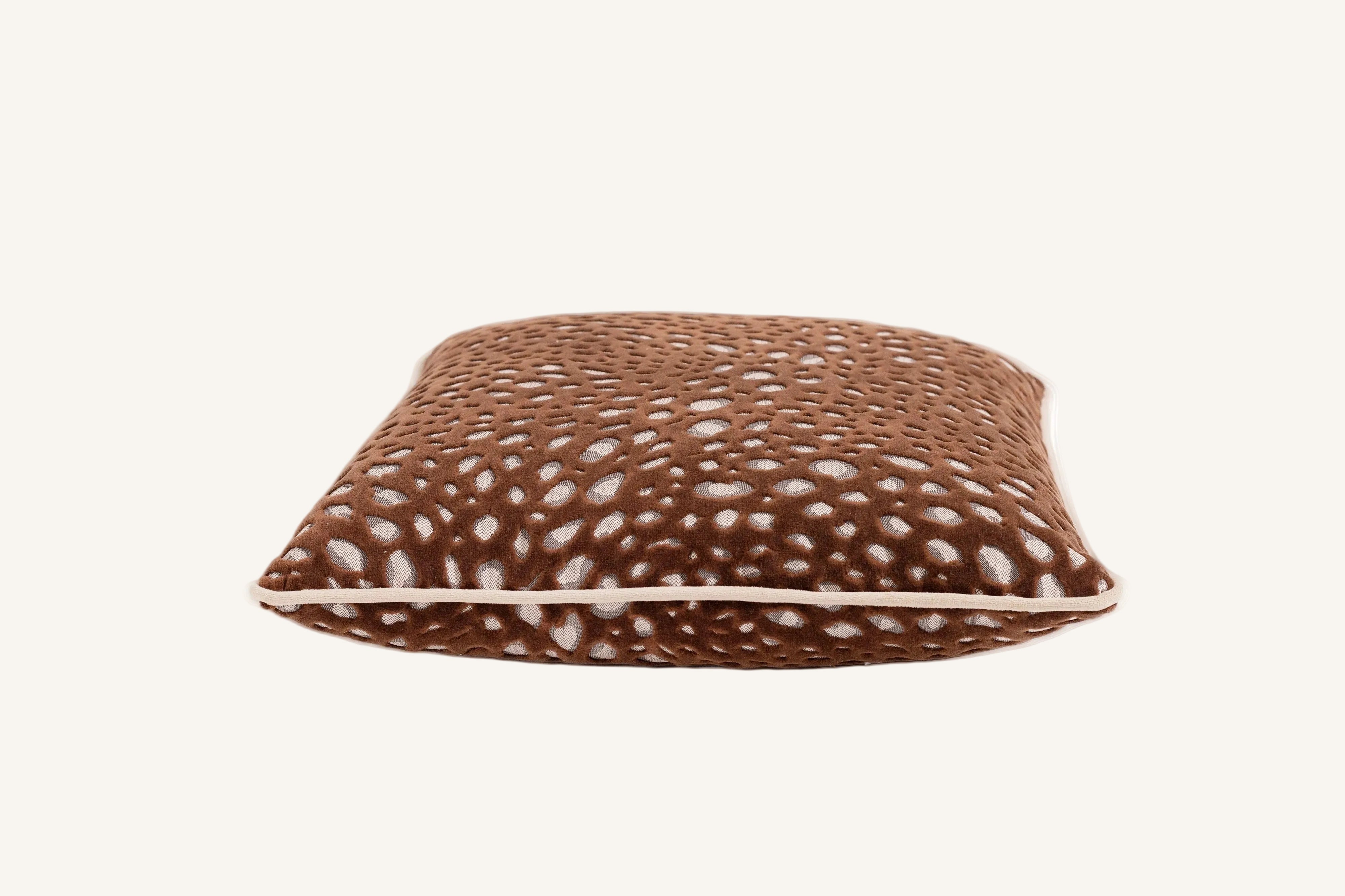 CUSHION No.02