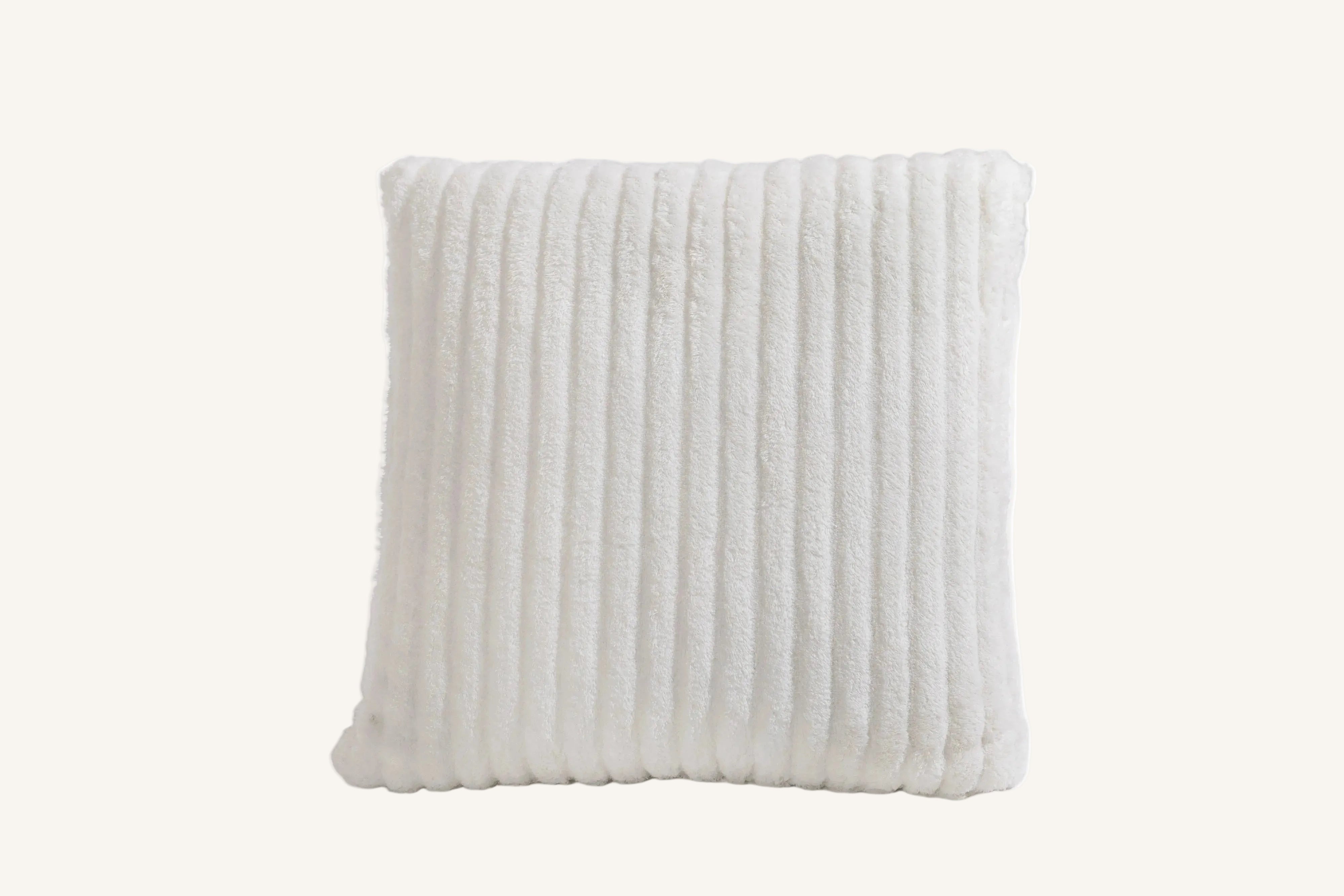 No.16 CUSHION