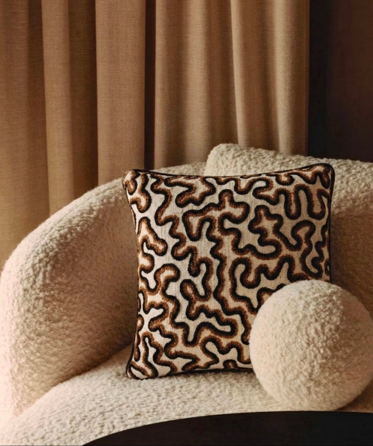 CUSHION No.13
