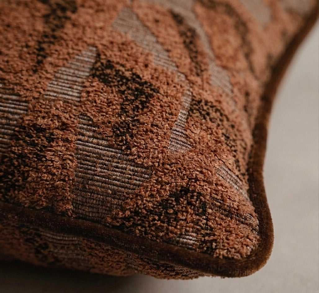 CUSHION No.19
