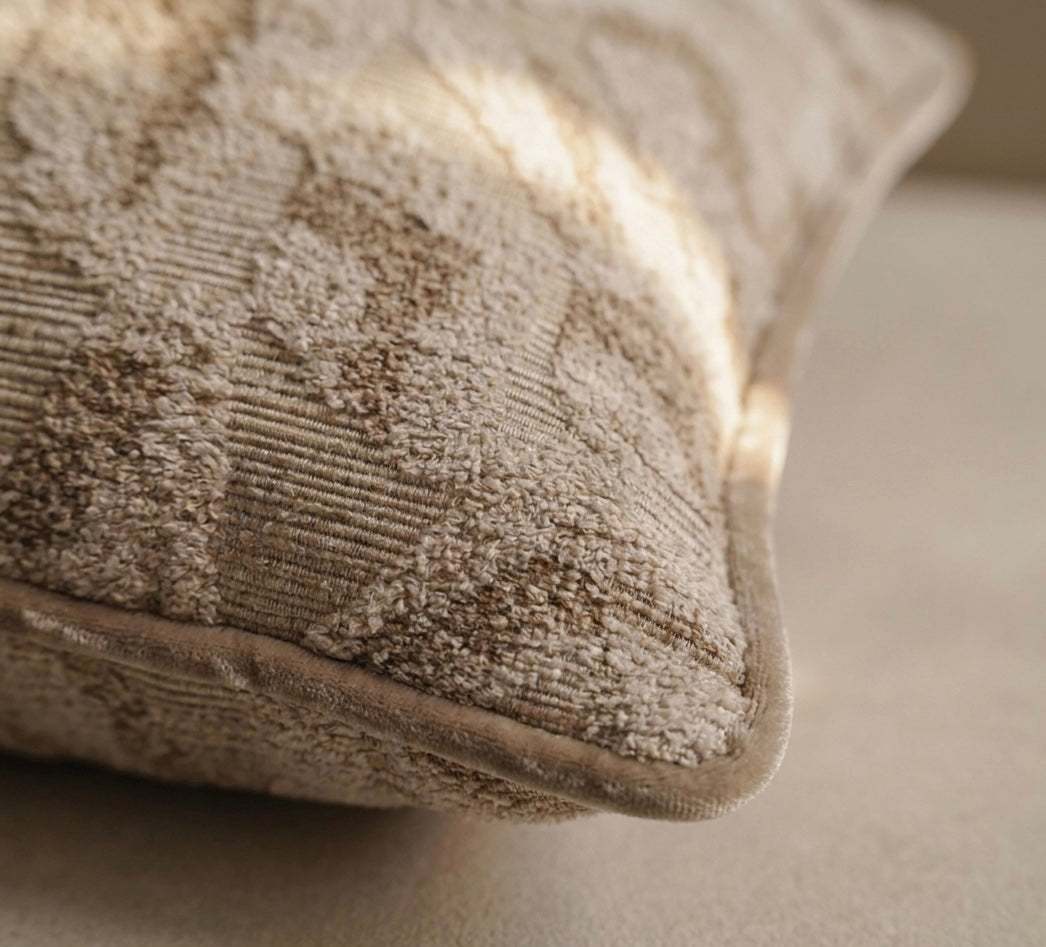 CUSHION No.20